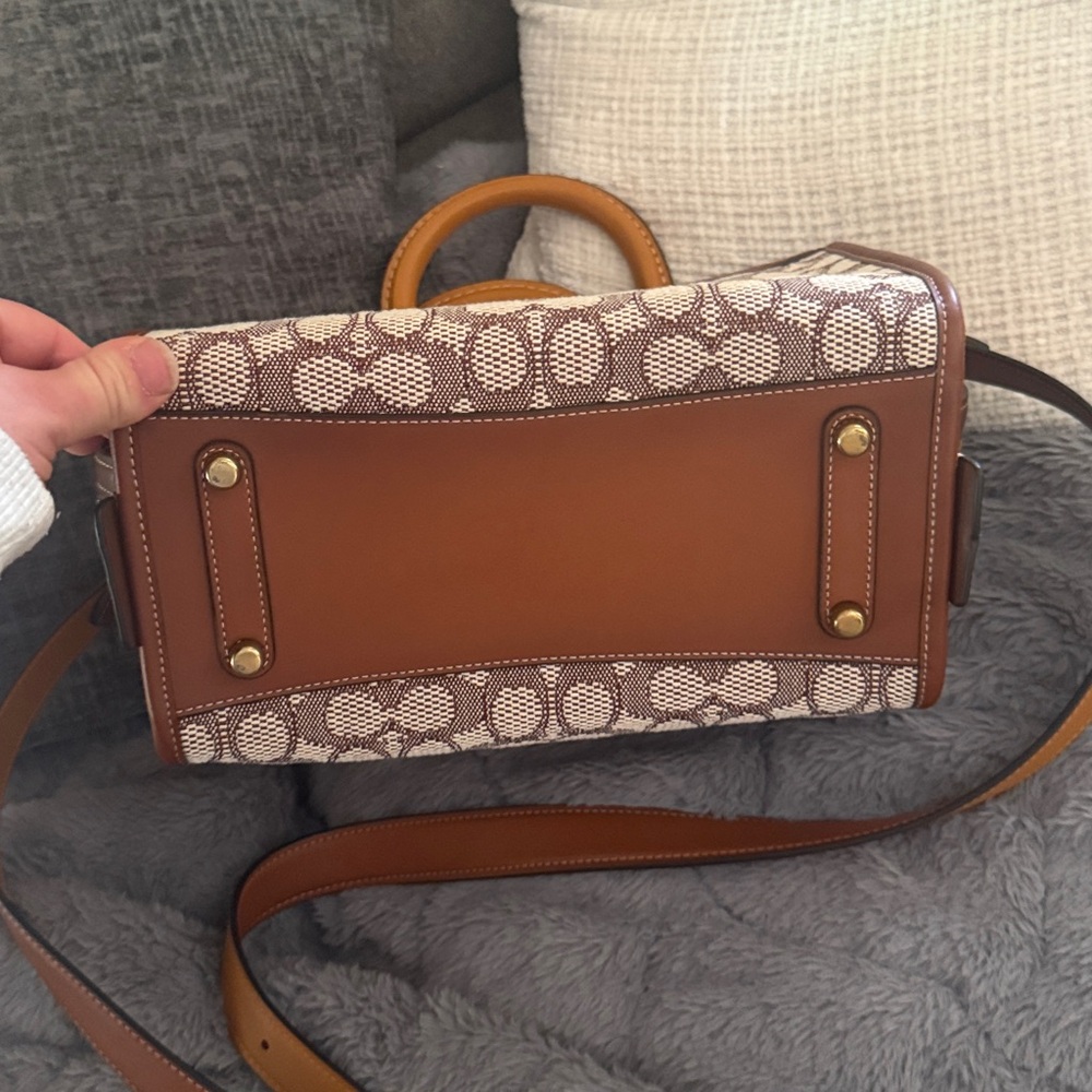 Brown and Tan Women's Handbag - Picture 5 of 13